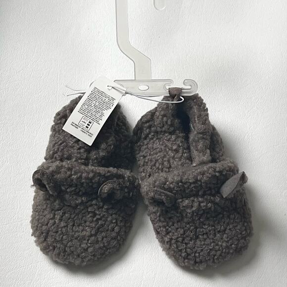 Old Navy Unisex Sherpa Critter Gray Slippers Sz 6-12M - Picture 2 of 8